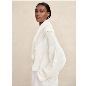 NEW L Iced Vanilla White Banana Republic Women's Julia Cropped Cardigan Sweater
